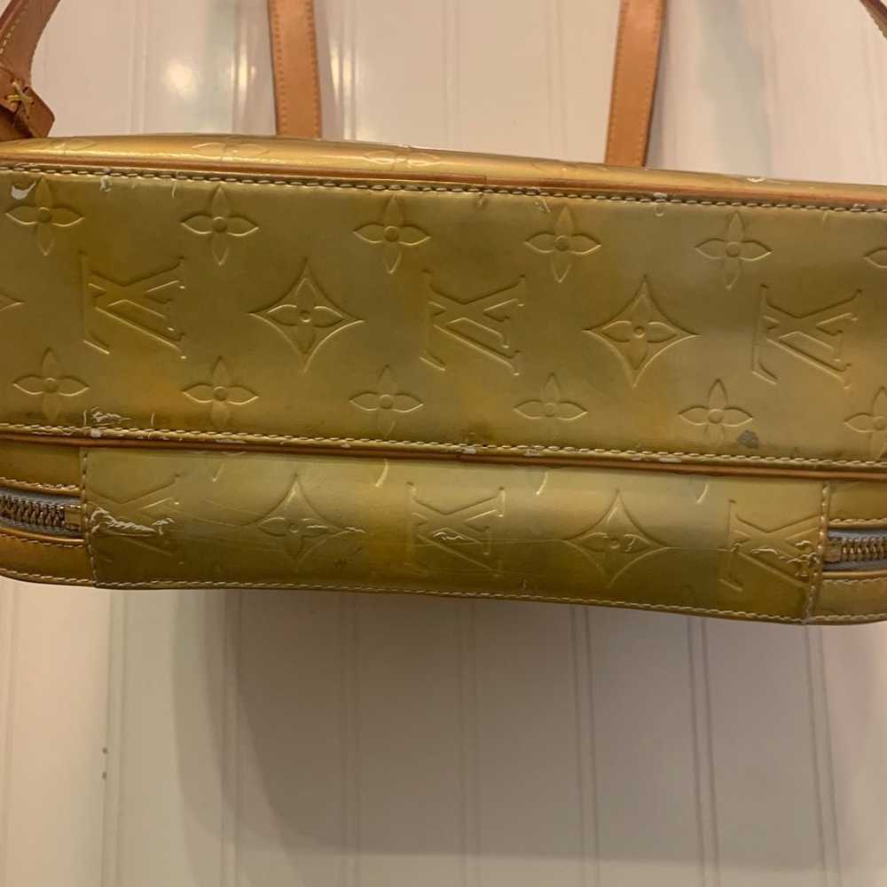 Louis Vuitton vernis yellow backpack vintage mono… - image 10