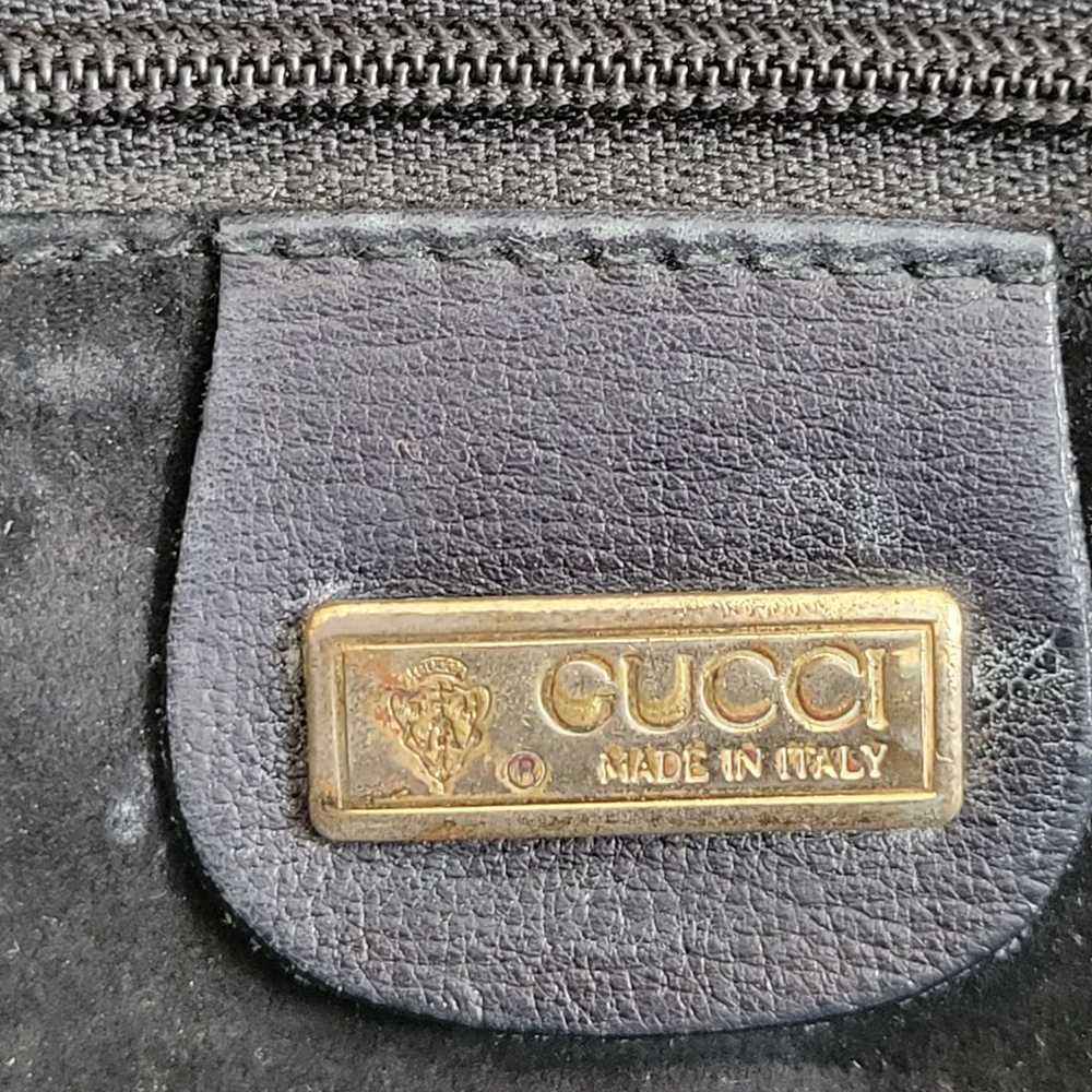 GUCCI vintage leather shoulder bag - image 11