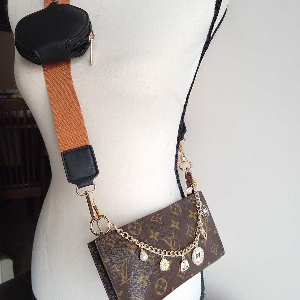 Louis vuitton authentic monogram vintage wristlet… - image 4