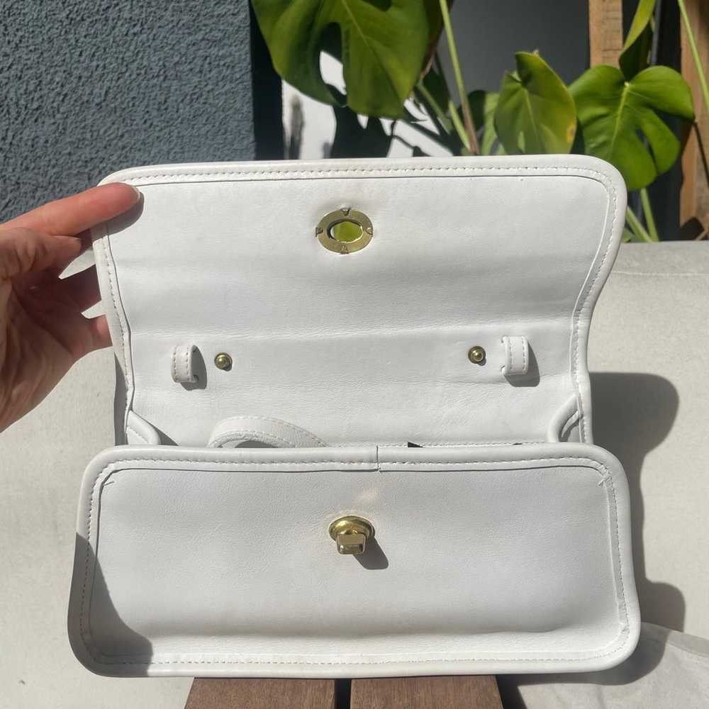 Rare Vintage Coach Geometric Clutch Bag in White … - image 8