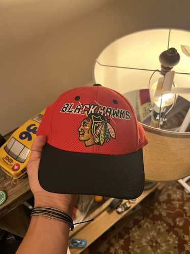 NHL × Reebok Chicago Blackhawks YOUTH Fitted Hat - image 1