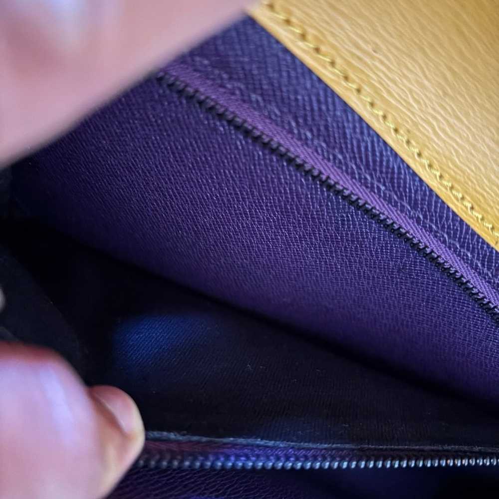 Louis vuitton epi clutch - image 10