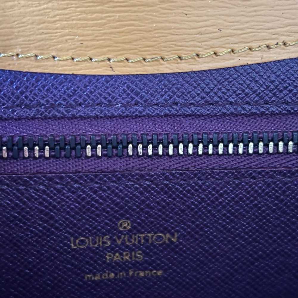 Louis vuitton epi clutch - image 8