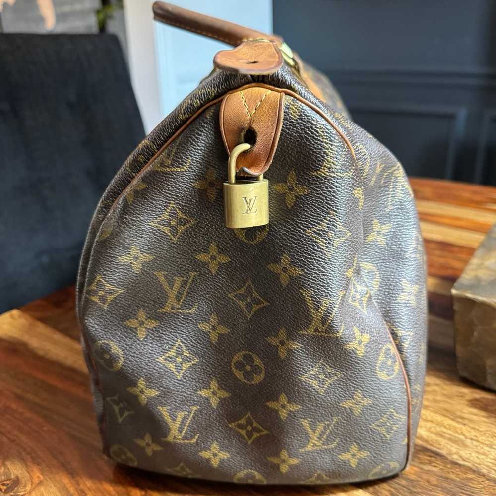 Louis Vuitton Speedy 40 - image 4