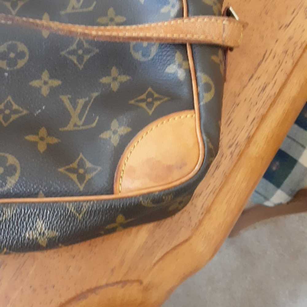 Louis Vuitton shoulder bag - image 3