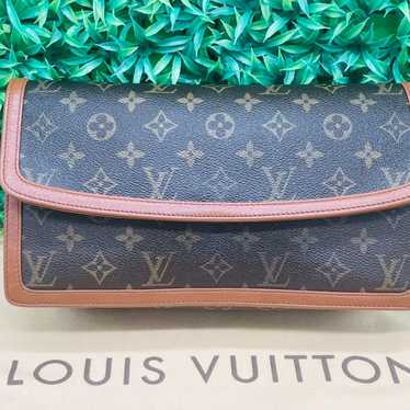 Louis Vuitton Monogram GM Dame Clutch Bag - image 1