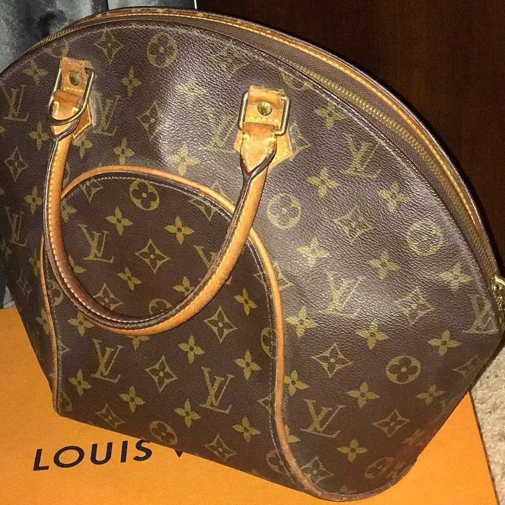 Authentic Louis Vuitton Ellipse MM - image 4