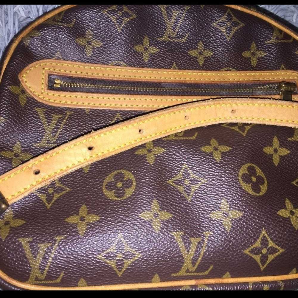 Louis Vuitton Senlis Monogram Crossbody - image 4