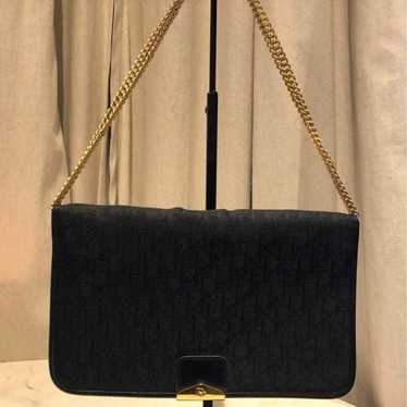 Chrisrian Dior shoulder bag