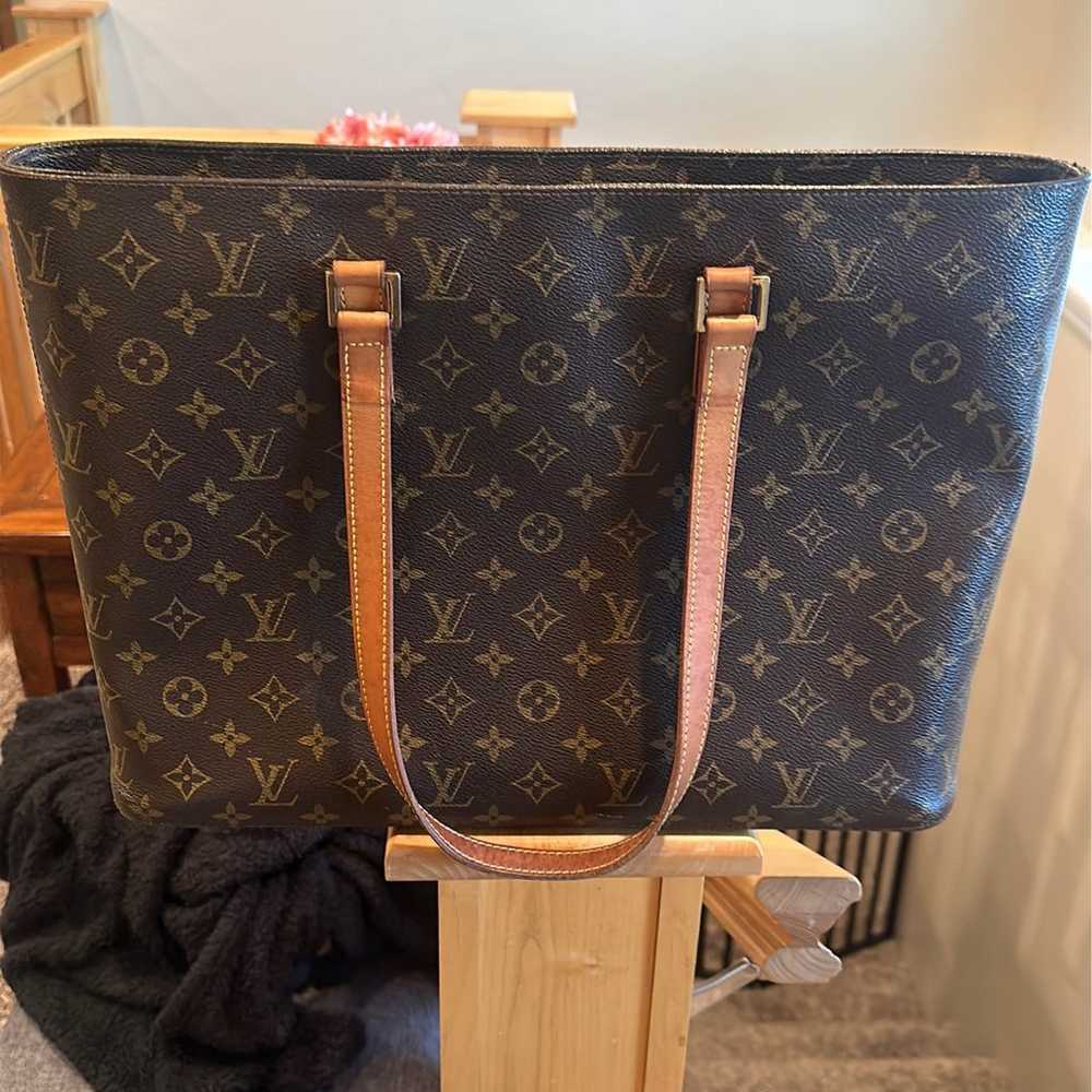 Louis Vuitton Luco Monogram Canvas Tote Bag - image 3