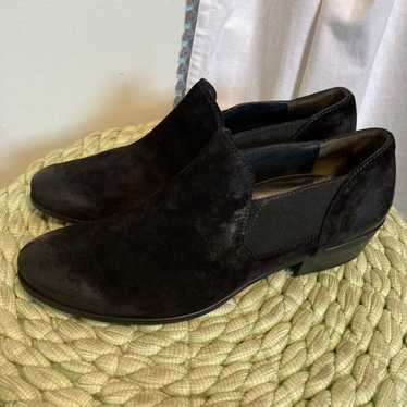 Paul Green Black oiled suede low ankle Chelsea sl… - image 1