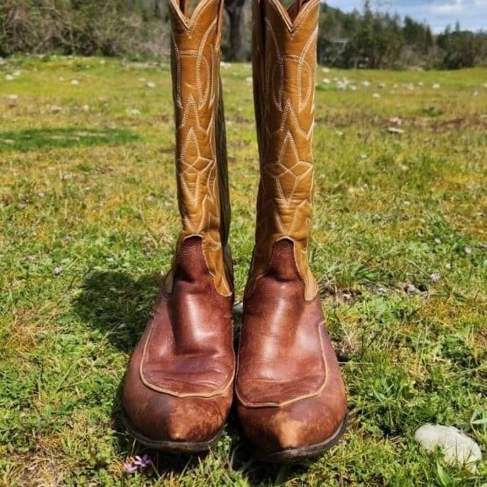 Vintage Tony Lama cowboy boots size 6.5 - image 3