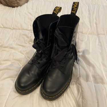 Dr. Martens 1490 10-Eye Boots