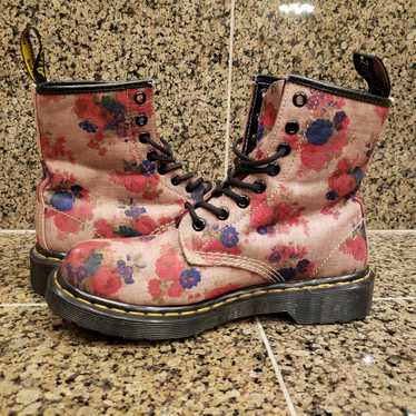 Dr. Martens Taupe Vintage Bouquet Castel