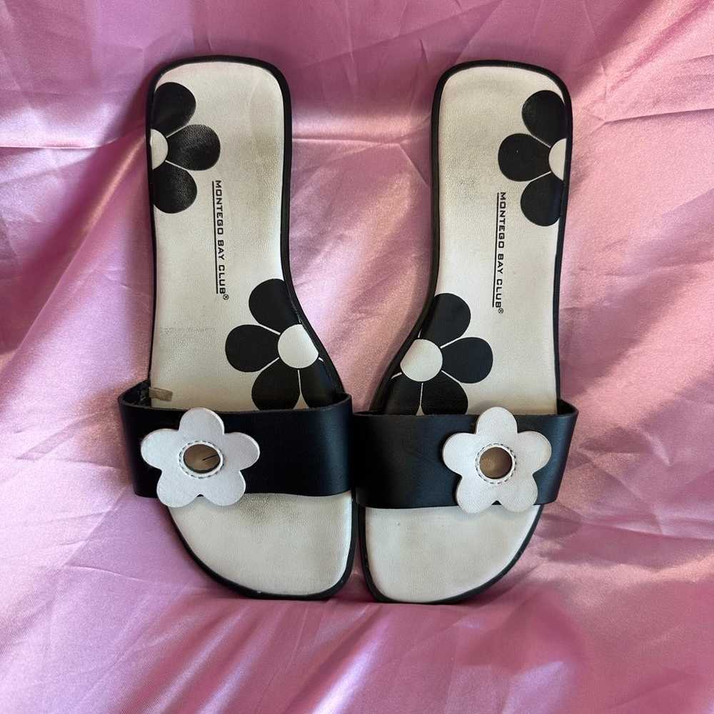 Vintage 90s Y2K Daisy Flower White and Black Leat… - image 2