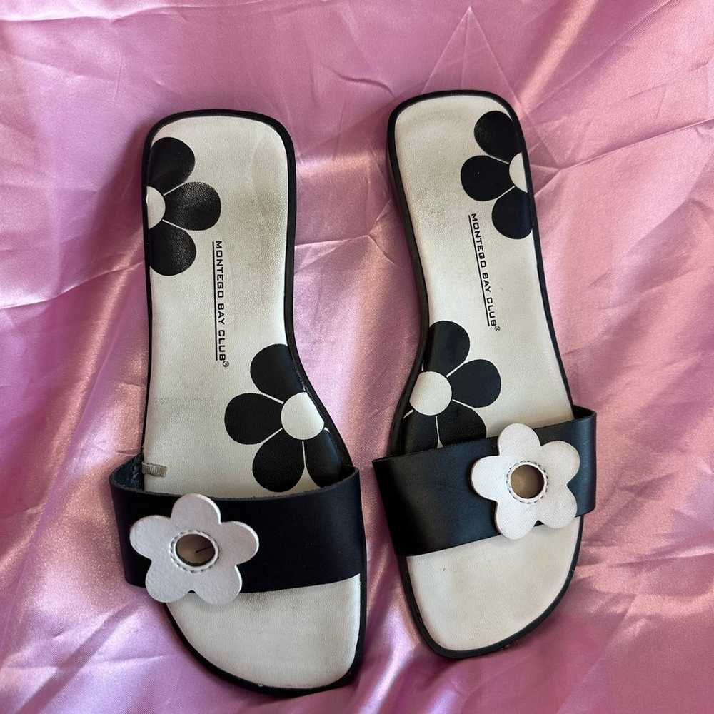 Vintage 90s Y2K Daisy Flower White and Black Leat… - image 3