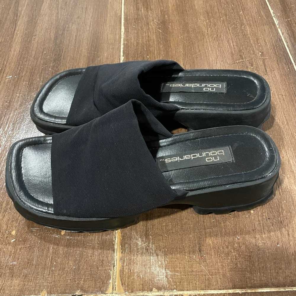 Vintage Y2K No boundaries chunky wedge slide sand… - image 3