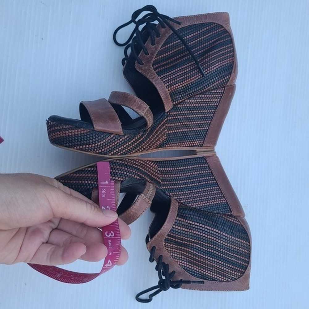 80%20 retro caged Lace-up platform wedge - image 2