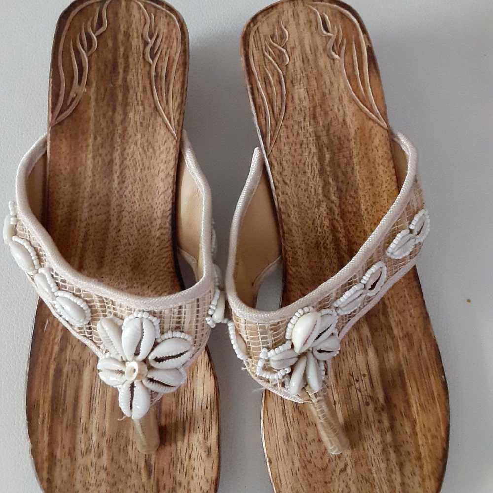 Vintage style cowrie shell Sandals - image 1