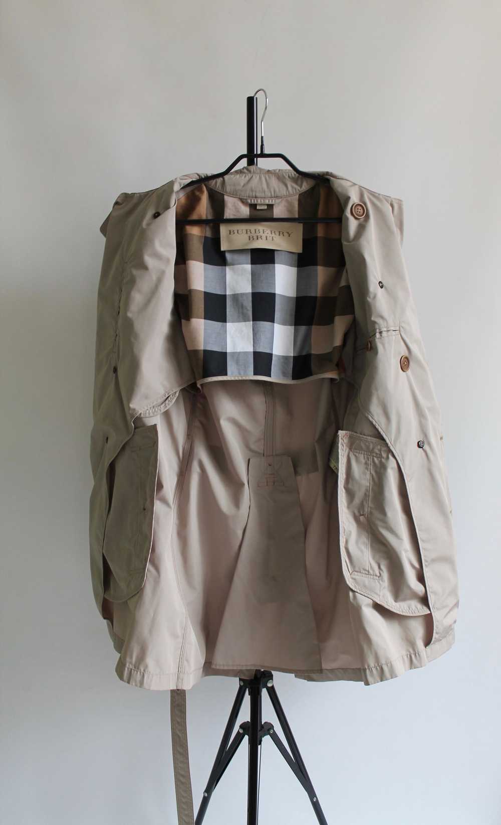 Burberry BURBERRY BRIT Kensington Belted Trench C… - image 12