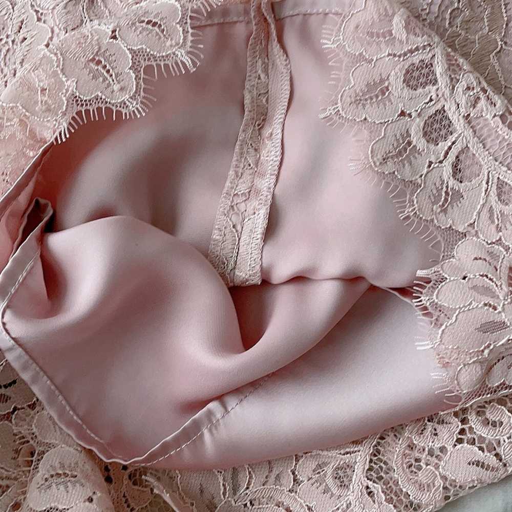 H&M Lace Blouse Vintage Pink - image 6