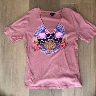 Pink graphic t shirt. - image 1