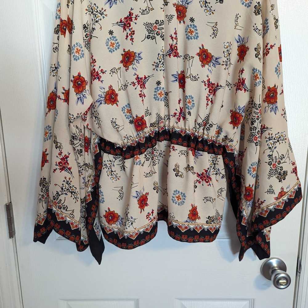 Chelsea & Violet Floral Kimono Blouse Top Beige R… - image 8