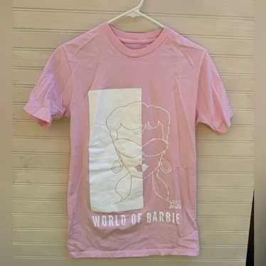 Barbie T-Shirt World of Barbie Pink White Vintage… - image 1