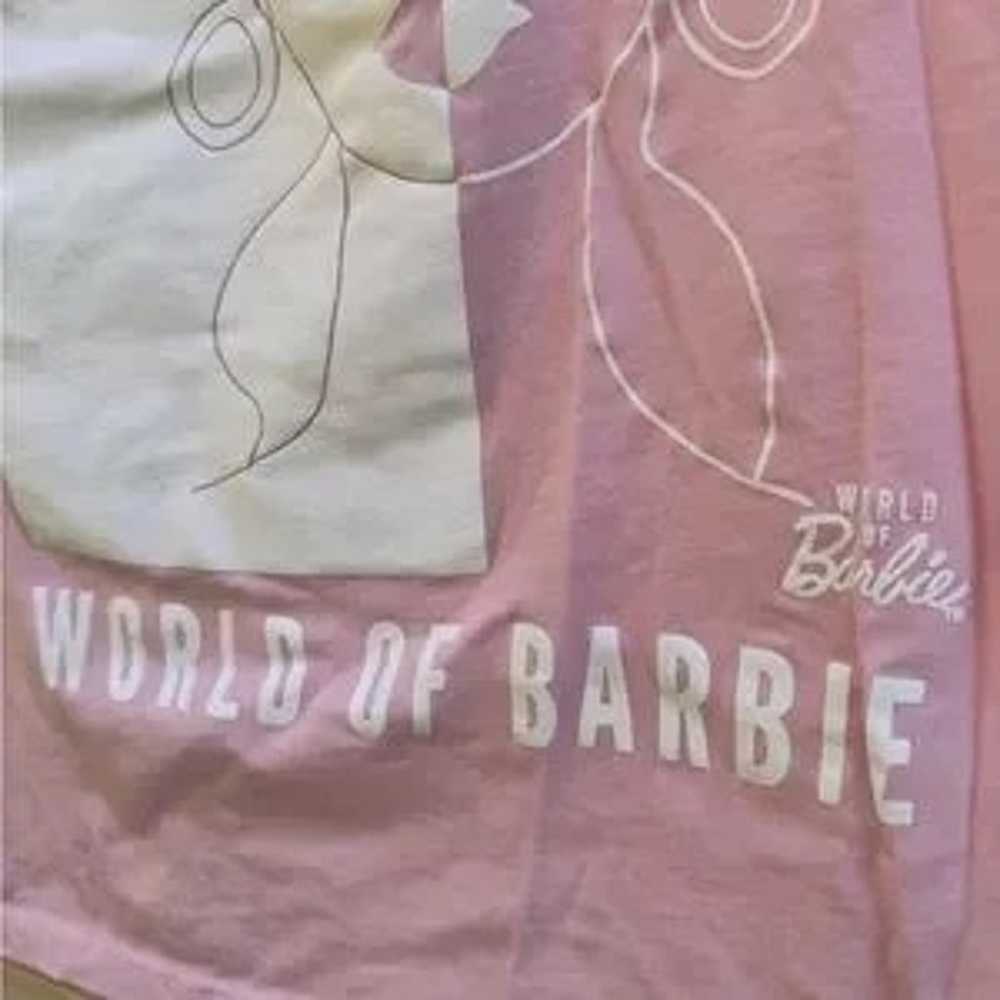 Barbie T-Shirt World of Barbie Pink White Vintage… - image 4