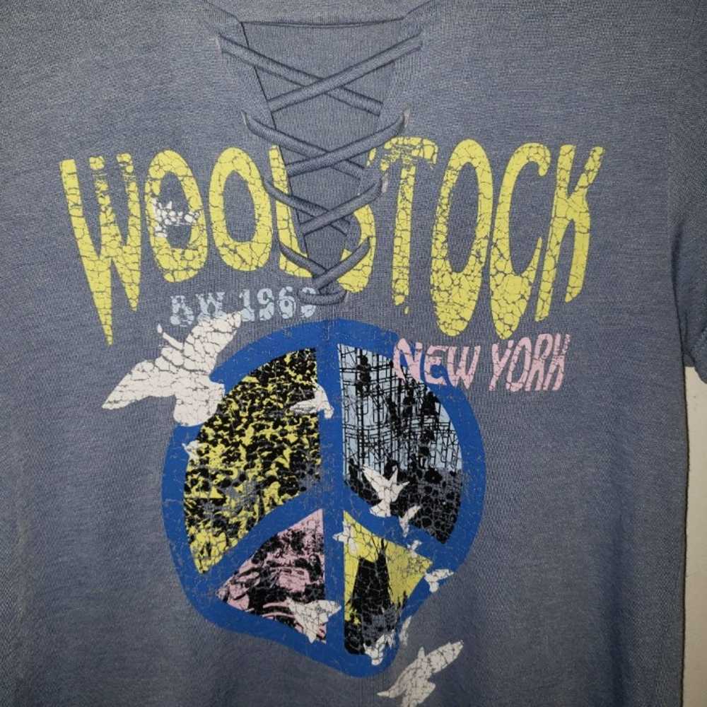 Woodstock Vintage Concert Tees Lace-up V-neck Gra… - image 3