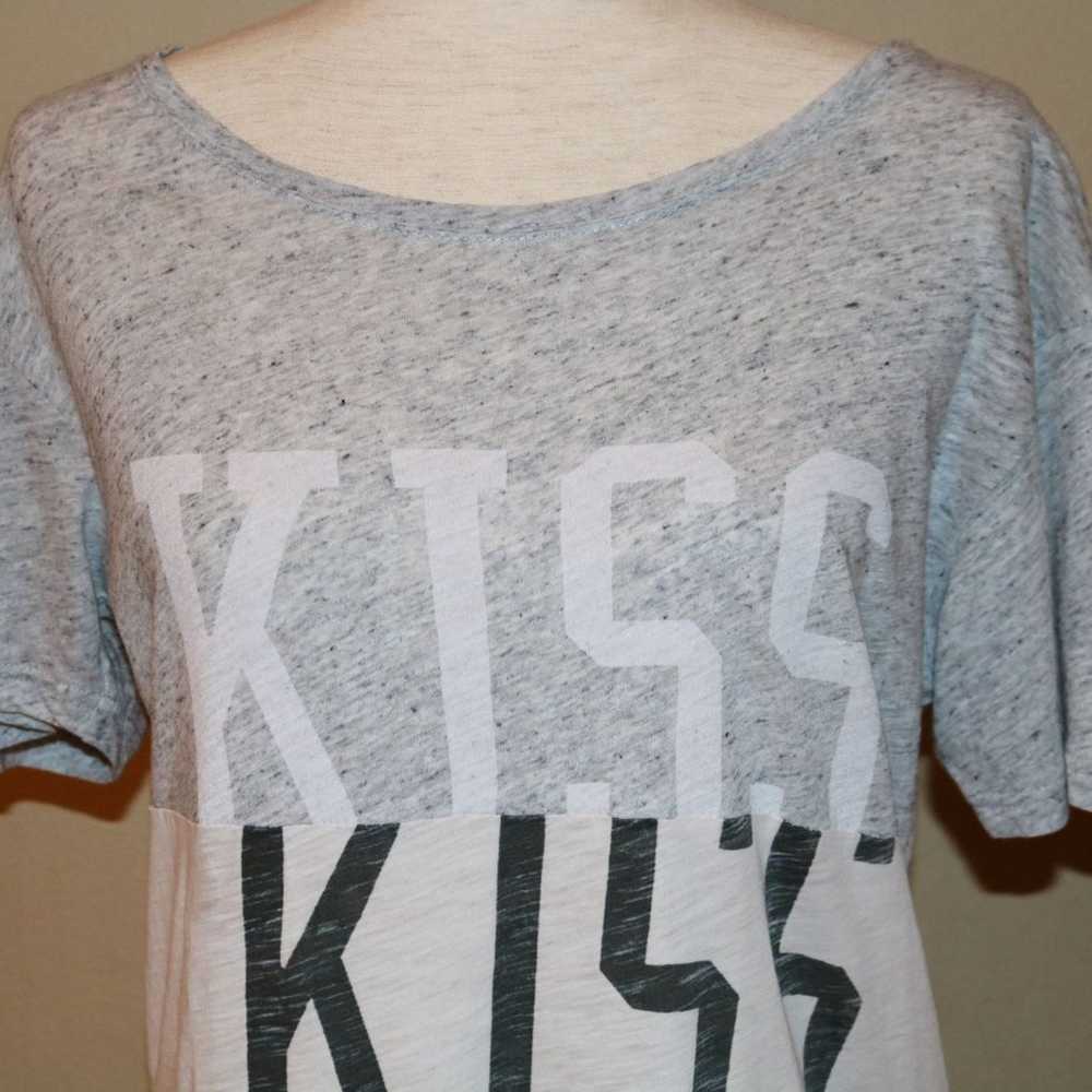 J.Crew Vintage Cotton Kiss kiss Tee - image 7