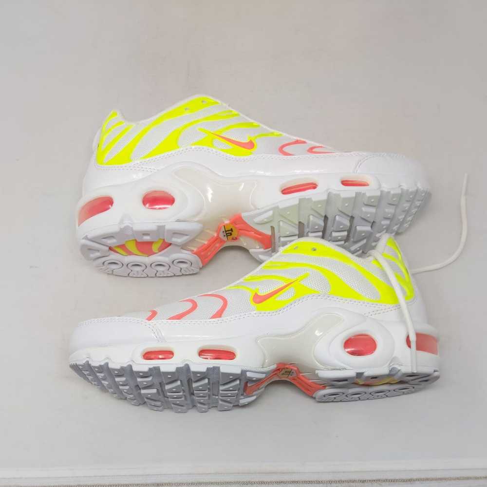 Nike Wmns Air Max Plus SE Hot Punch - image 1