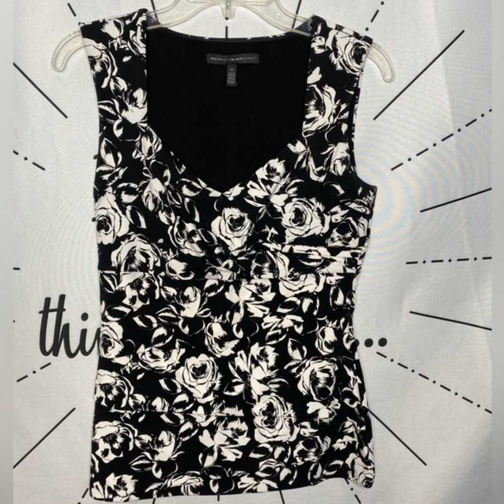 White House Black Market Sleeveless Floral Shell … - image 2