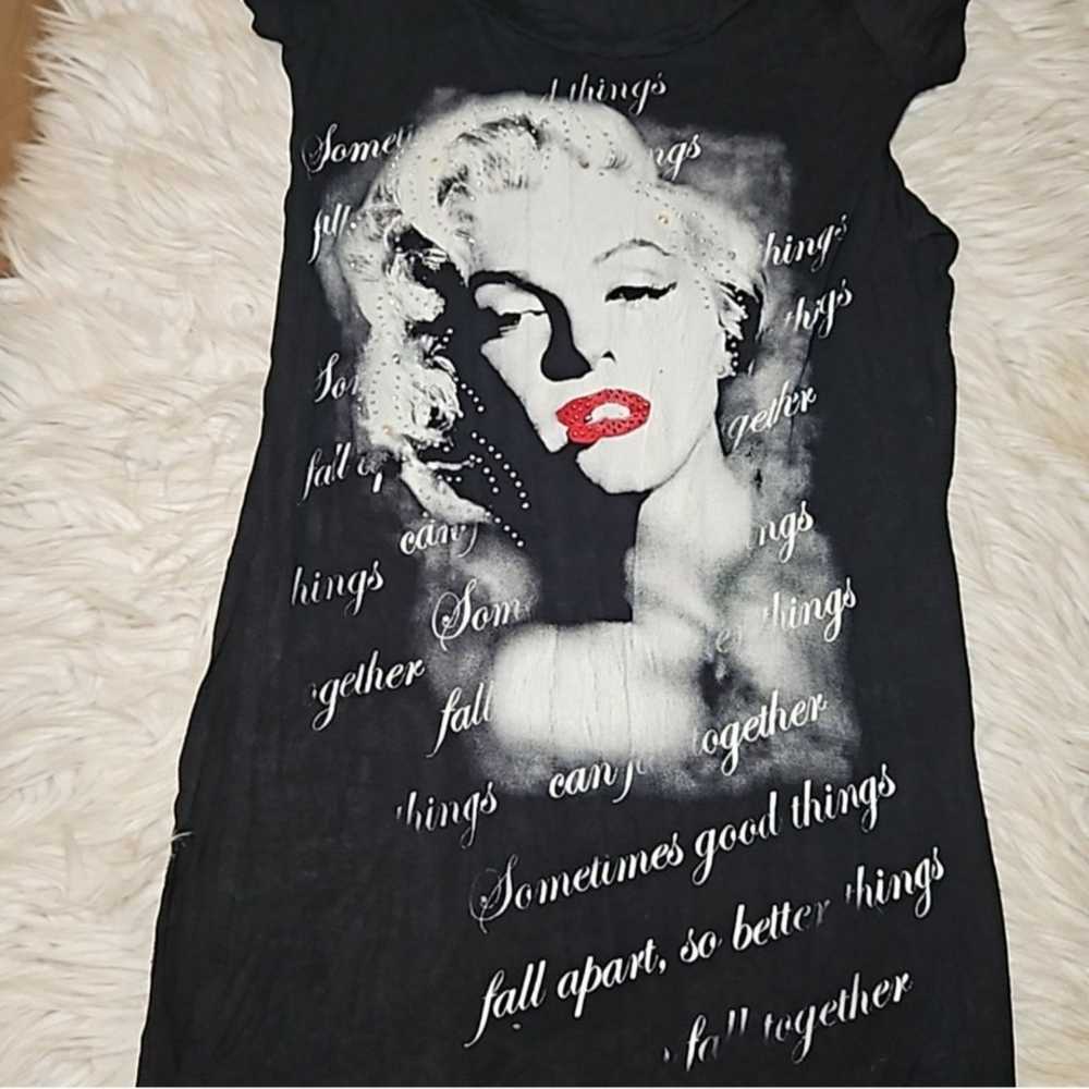 Marilyn Monroe Tshirt - image 2