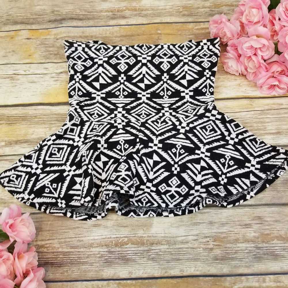 Charlotte Russe Bow Strapless Aztec SMAL - image 2