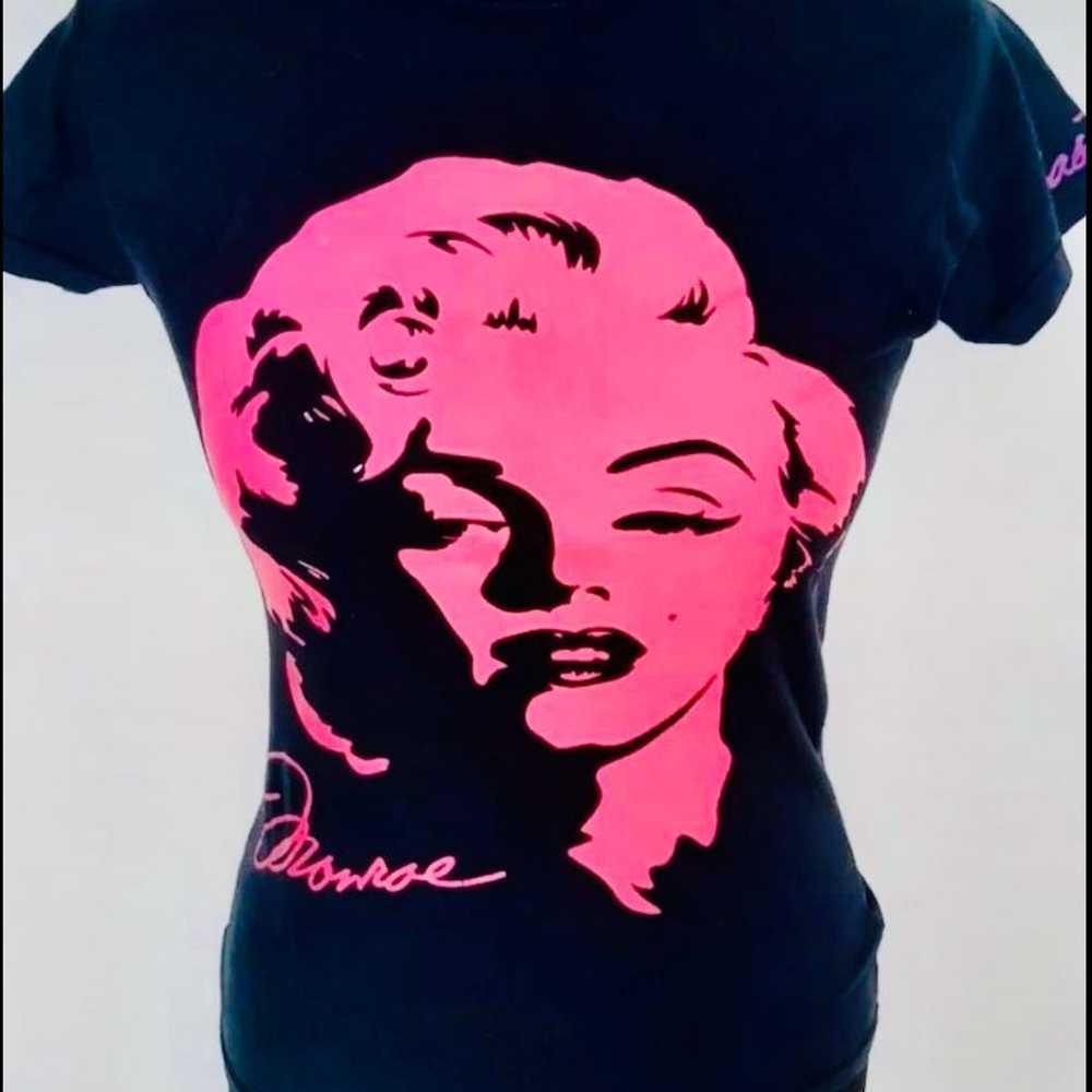 Marilyn Monroe vintage black pink t-shirt - image 1