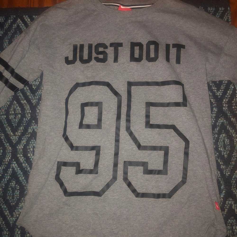 Nike just do it vintage quarter sleeves - image 2