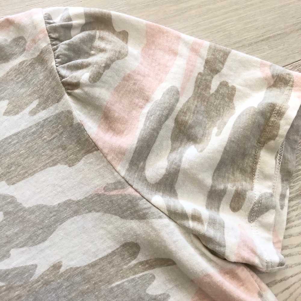 Lucky Brand Pink Camo Graphic Jersey T-shirt Blou… - image 11