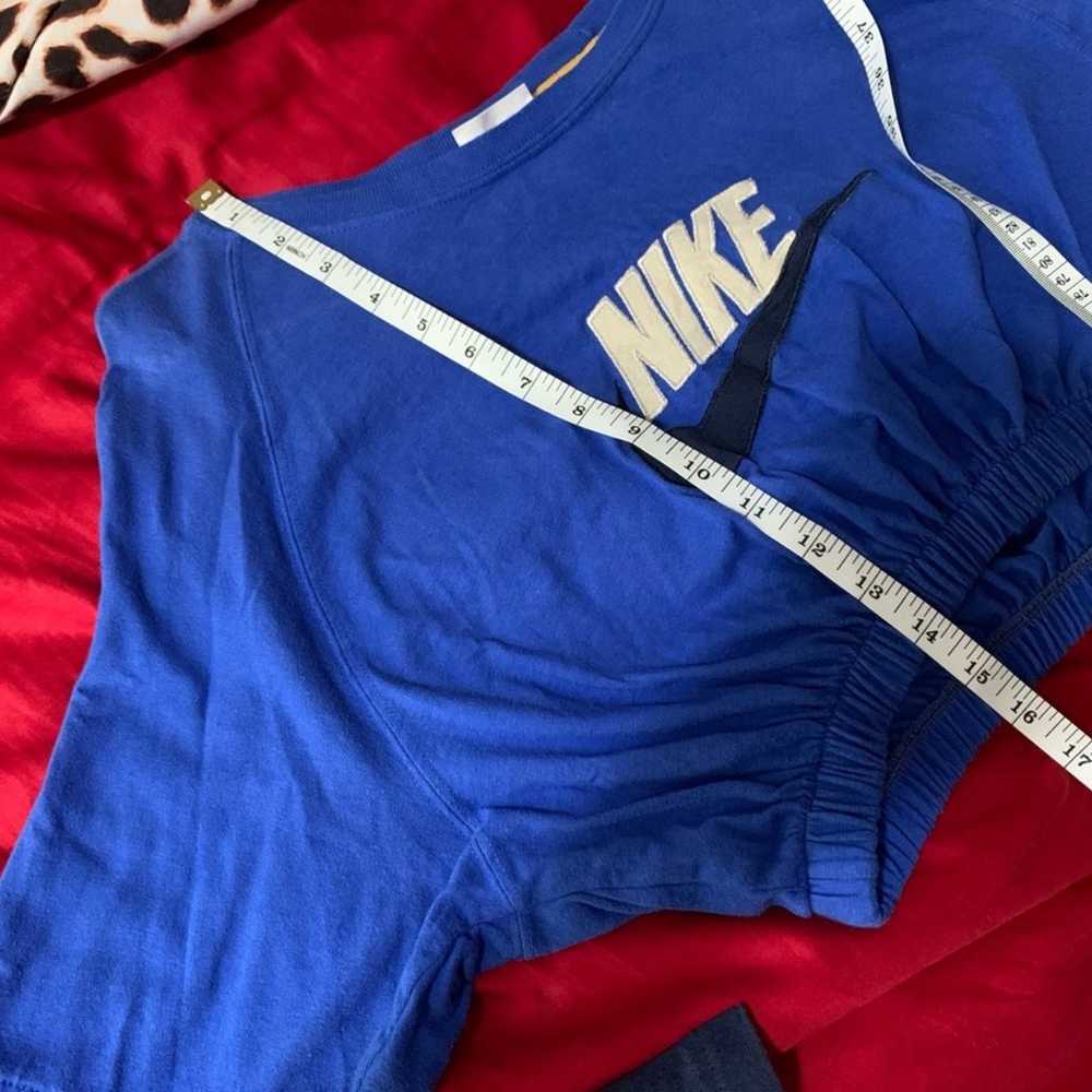 Nike Cropped Long-Sleeve - image 3