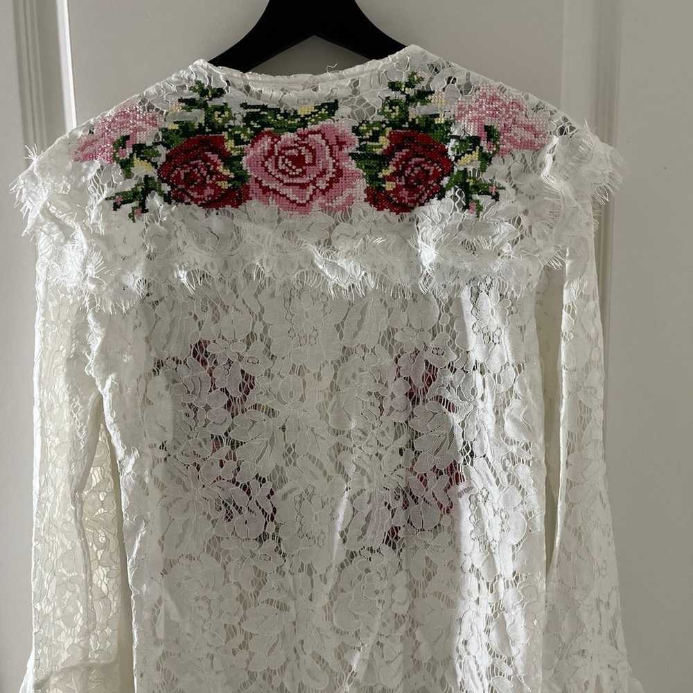 Cat and rose embroidered lace top - image 6