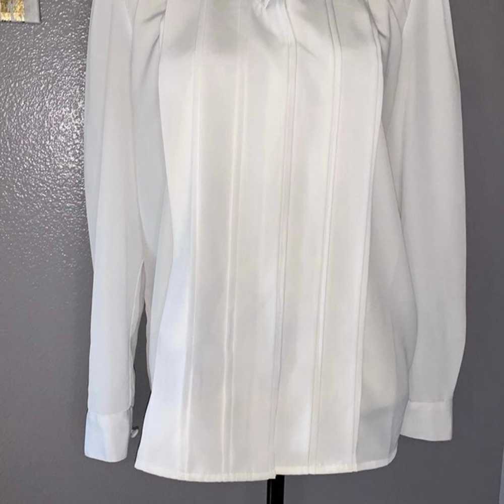 Joanna Vintage White pleated long sleeve Button D… - image 3