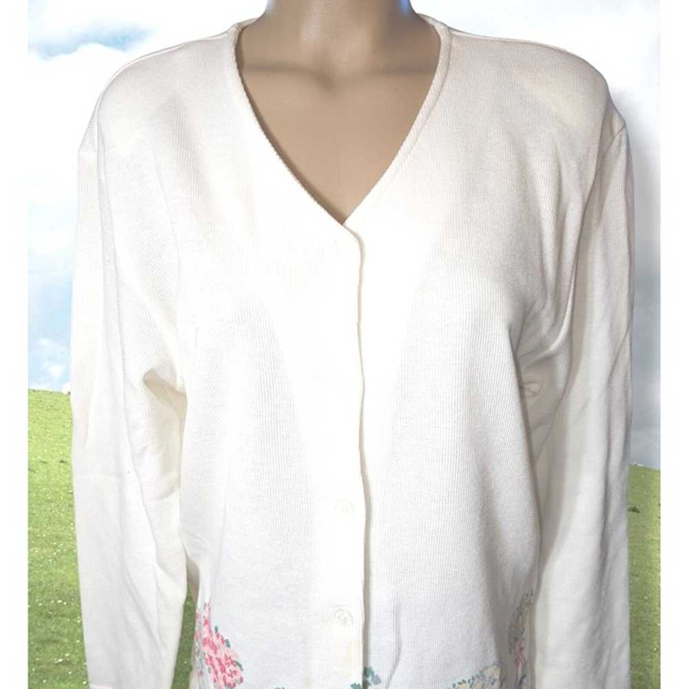 Vintage 80s/90s Y2K? White Teddi Button Top Flora… - image 2