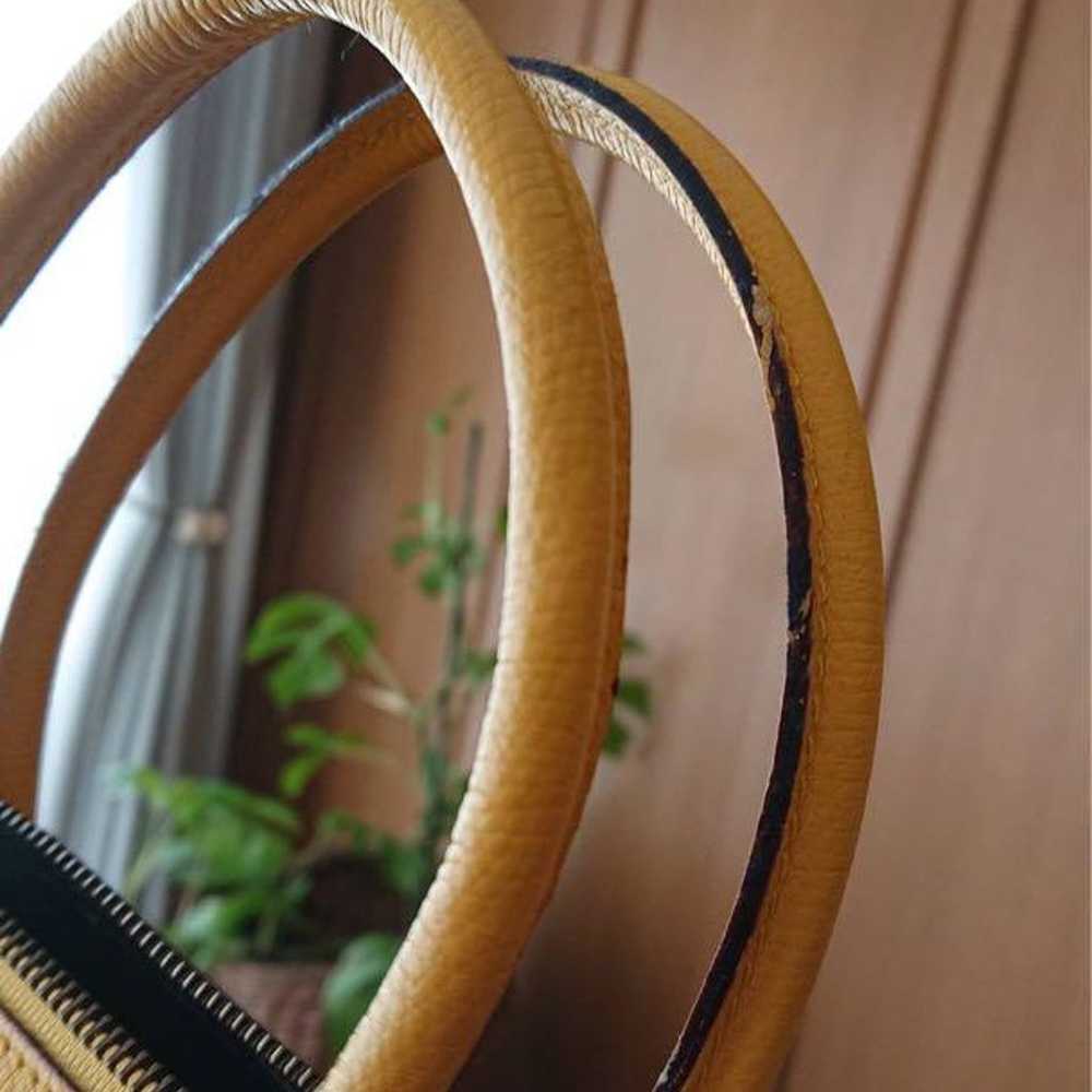 High-class handbag shoulder bag yellow. - image 9