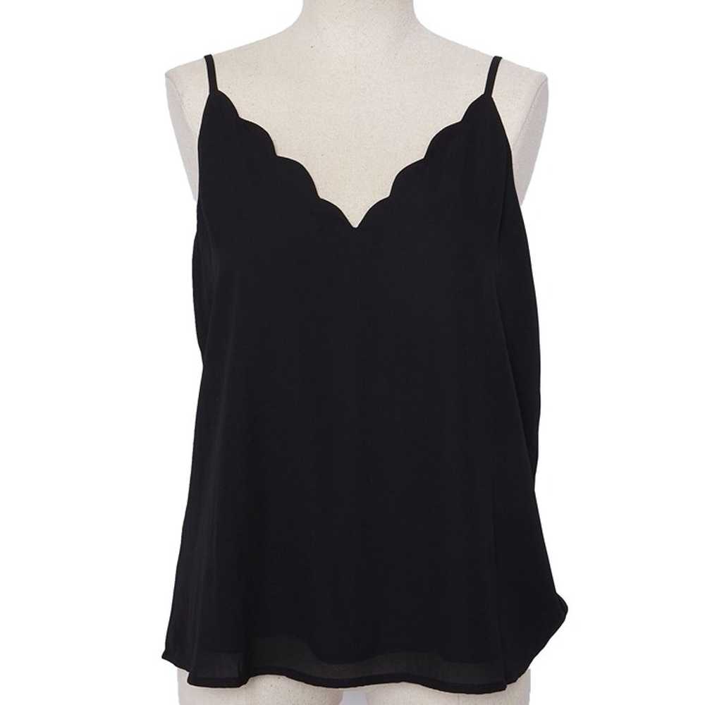 Socialite Tank, M, Black scalloped edge tank, sum… - image 1