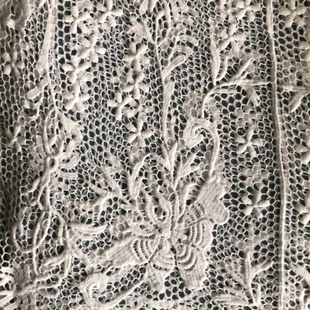 Abercrombie and Fitch vintage lace box top - image 3