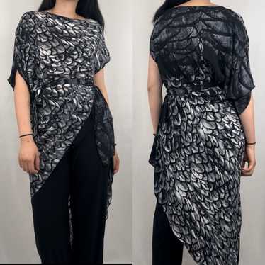 NWOT Boutique Designer Feather Print Belted Asymme