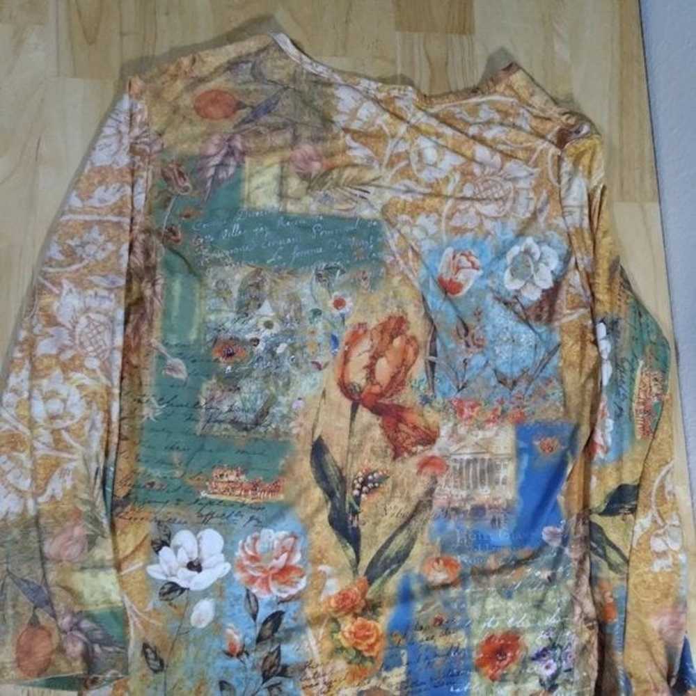 Vintage Caia Floral Nostalgia Pattern T-Shirt Shi… - image 5