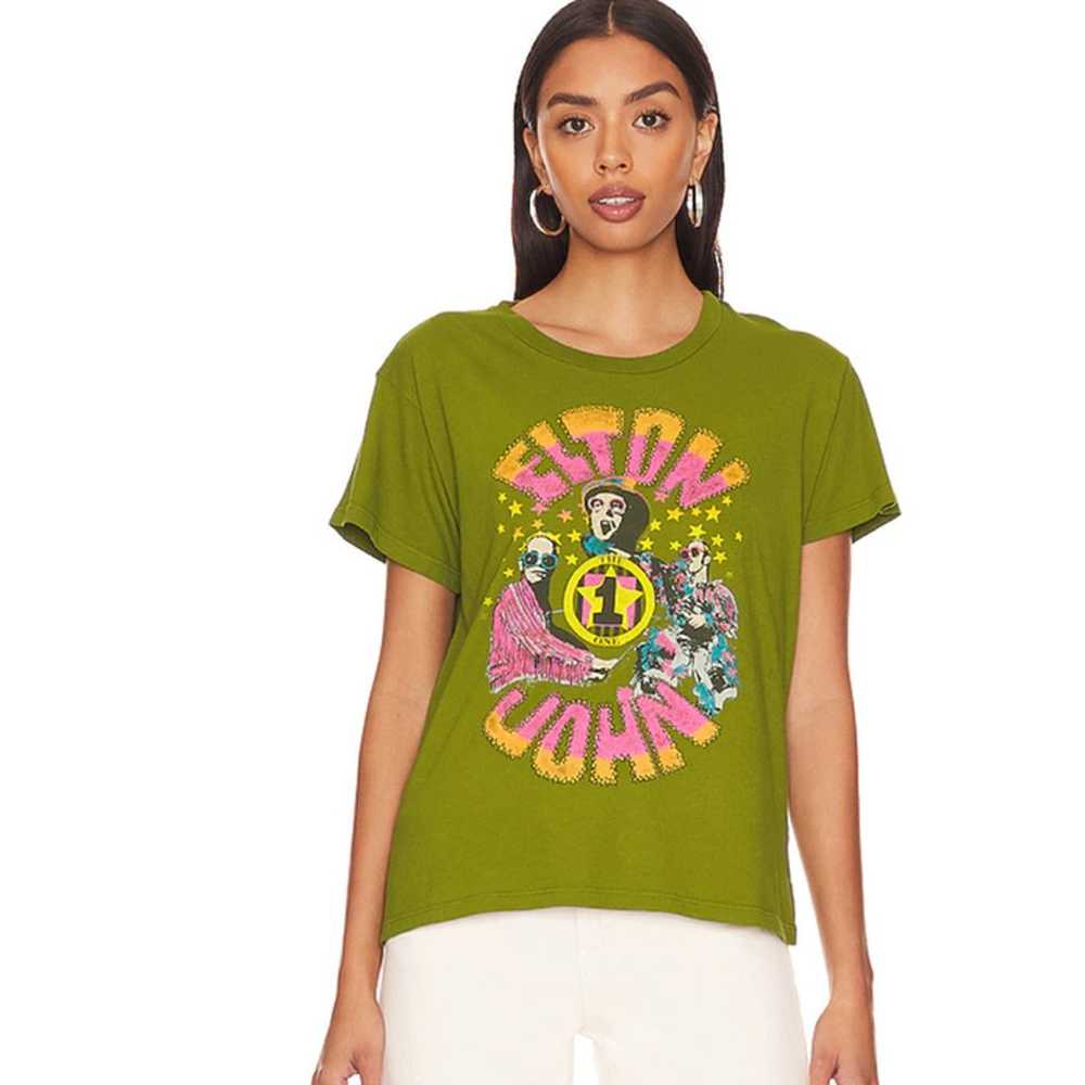 Daydreamer Elton John the One Solo Tee in Olive G… - image 1