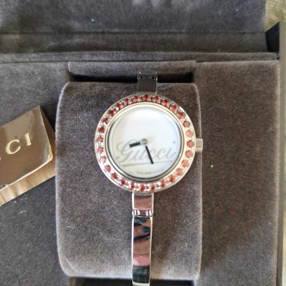 Gucci Signora watch - image 2