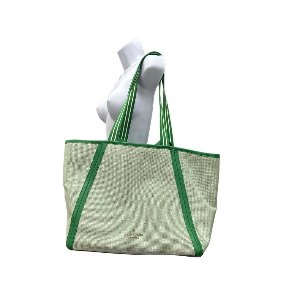 Kate Spade Kate Spade women’s green handbag clutc… - image 1